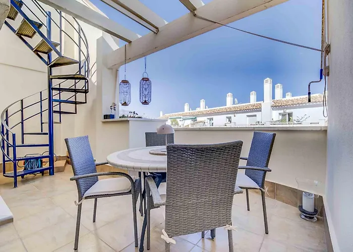 Rooftop Oasis Fuengirola