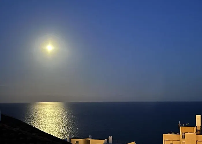 Rooftop Oasis Διαμέρισμα *